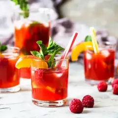 Najlepsze drinki z Soplica smakową, które zaskoczą Twoich gości