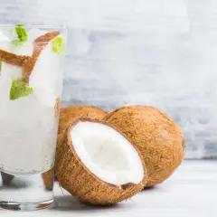Jak zrobić drinka z Malibu, który zachwyci Twoich gości?