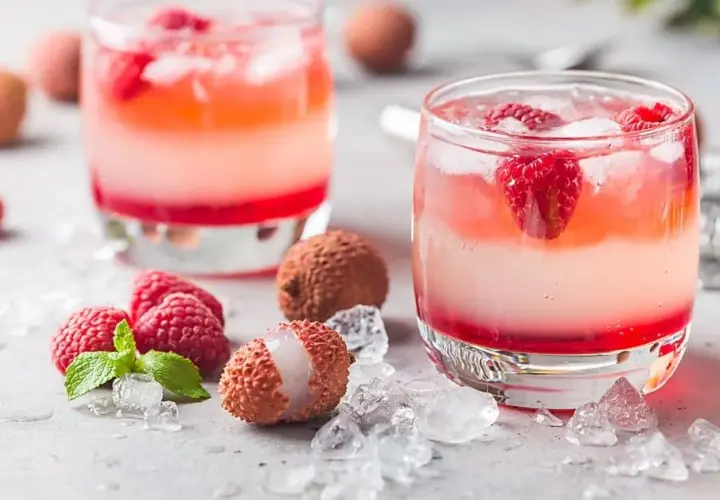 Orzeźwiający napój z liczi: proste przepisy na pyszne drinki
