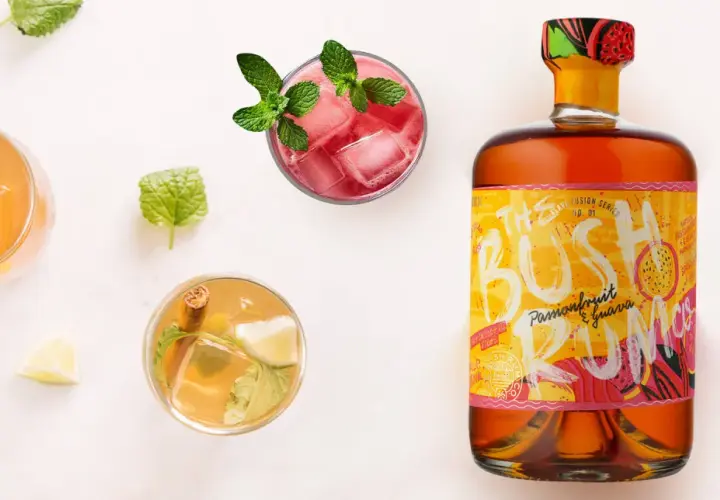 Pyszne drinki z białego rumu, które zachwycą Twoich gości
