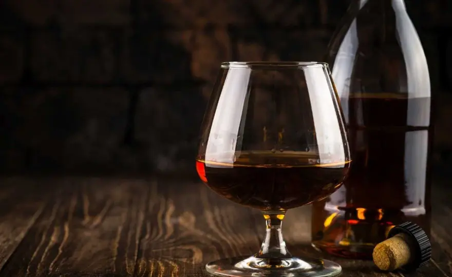 Z czym pić brandy - Jak dobrać dodatki, by nie zabić smaku?