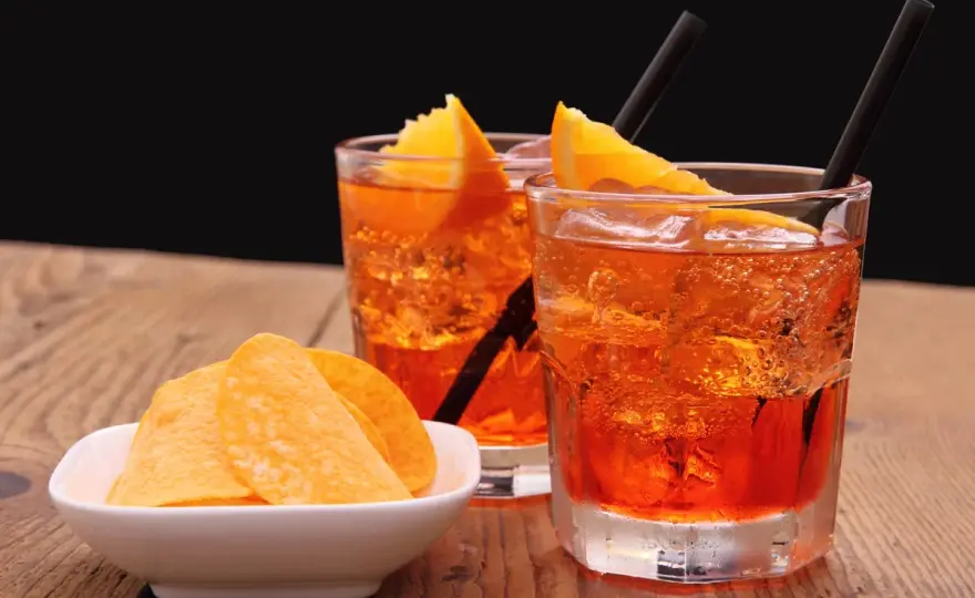Alkohol przed posiłkiem - Jakie trunki najlepiej pobudzą apetyt?