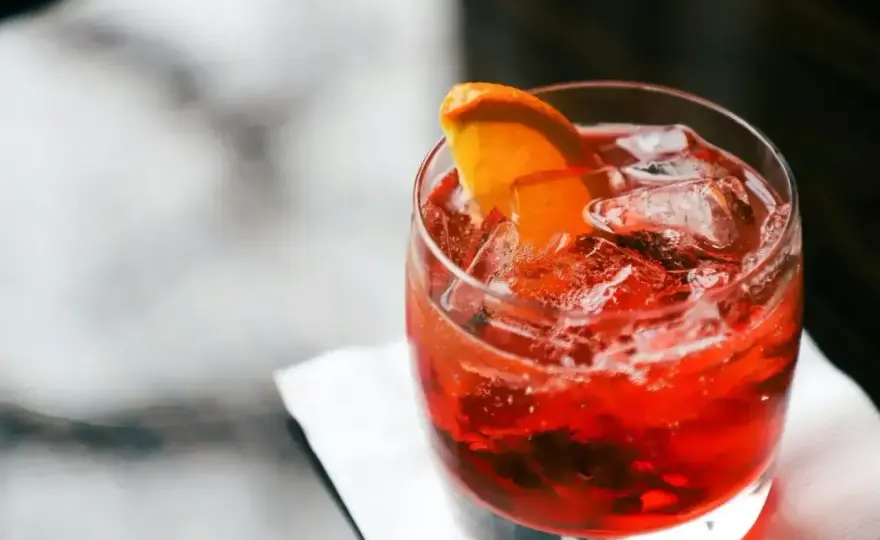 Negroni Sbagliato - Lżejszy aperitif? Przepis i sekrety