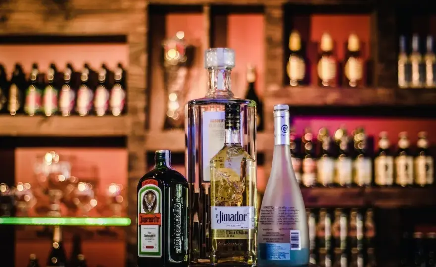 Rodzaje Jägermeistera - Czym się różnią i który warto wybrać?