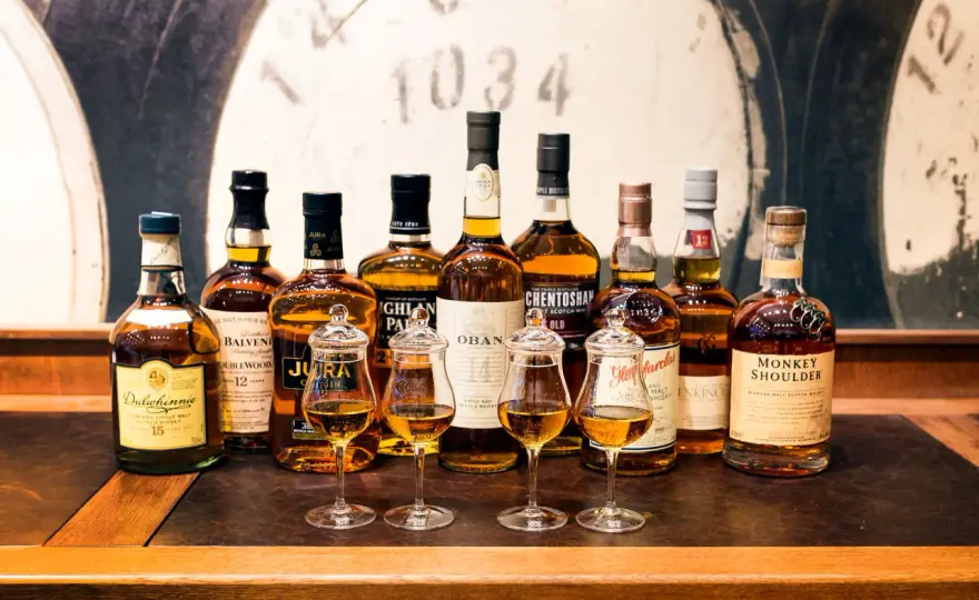 Rodzaje whisky - Czym się różnią i jak wybrać idealną butelkę?