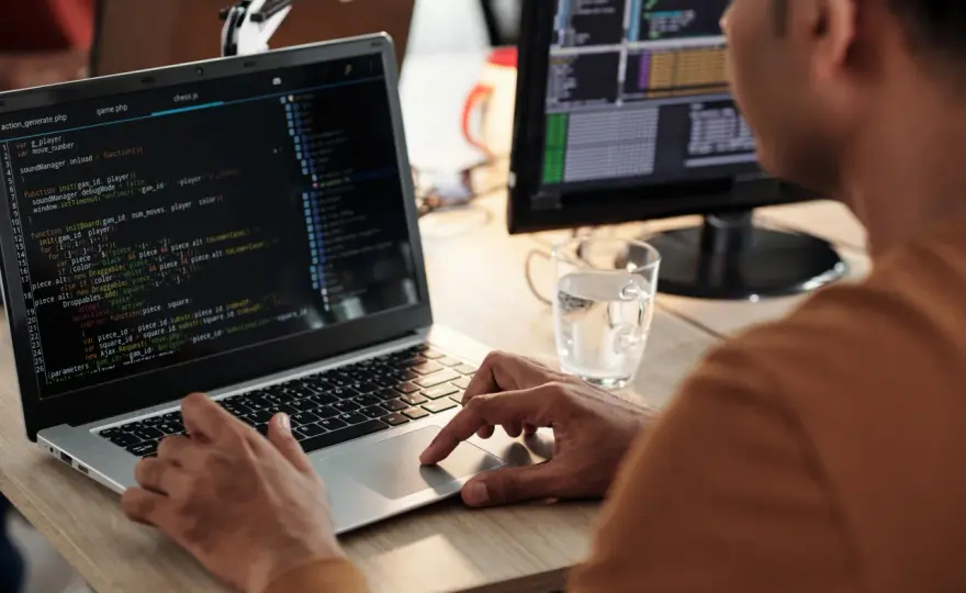 Kiedy kod zamienia się w emocje: magia tworzenia gier online